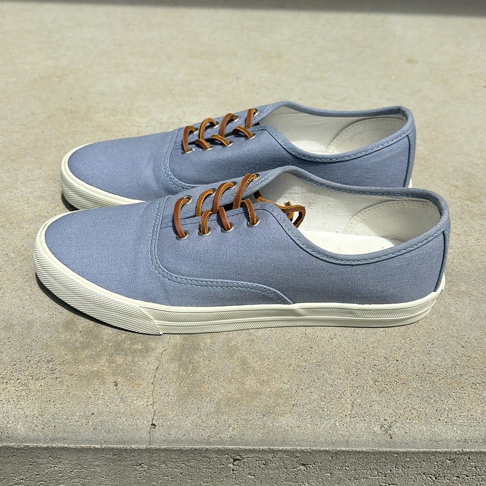 American Eagle Men's SNEAKERS, Size 9, Baby Blue